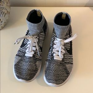 Nike Lunarepic Sneakers
